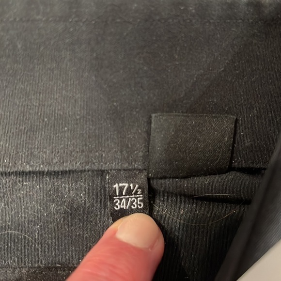 Hugo Boss long Sleeve Black button down shirt - Picture 4 of 5